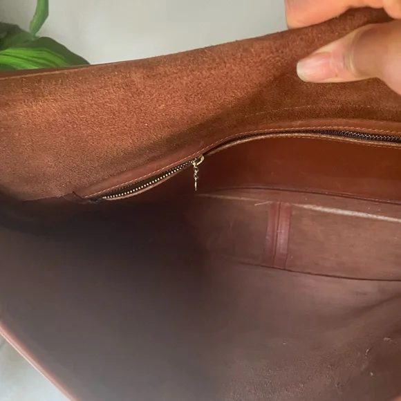 Gorgeous Vintage British Tan Leather Briefcase w/ Crossbody Strap -GHW - Picture 9 of 10